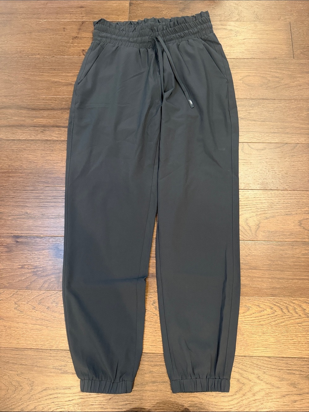 Mono B Gray Jogger Pants Smocked Waist Athleisure Size Small - C31-046